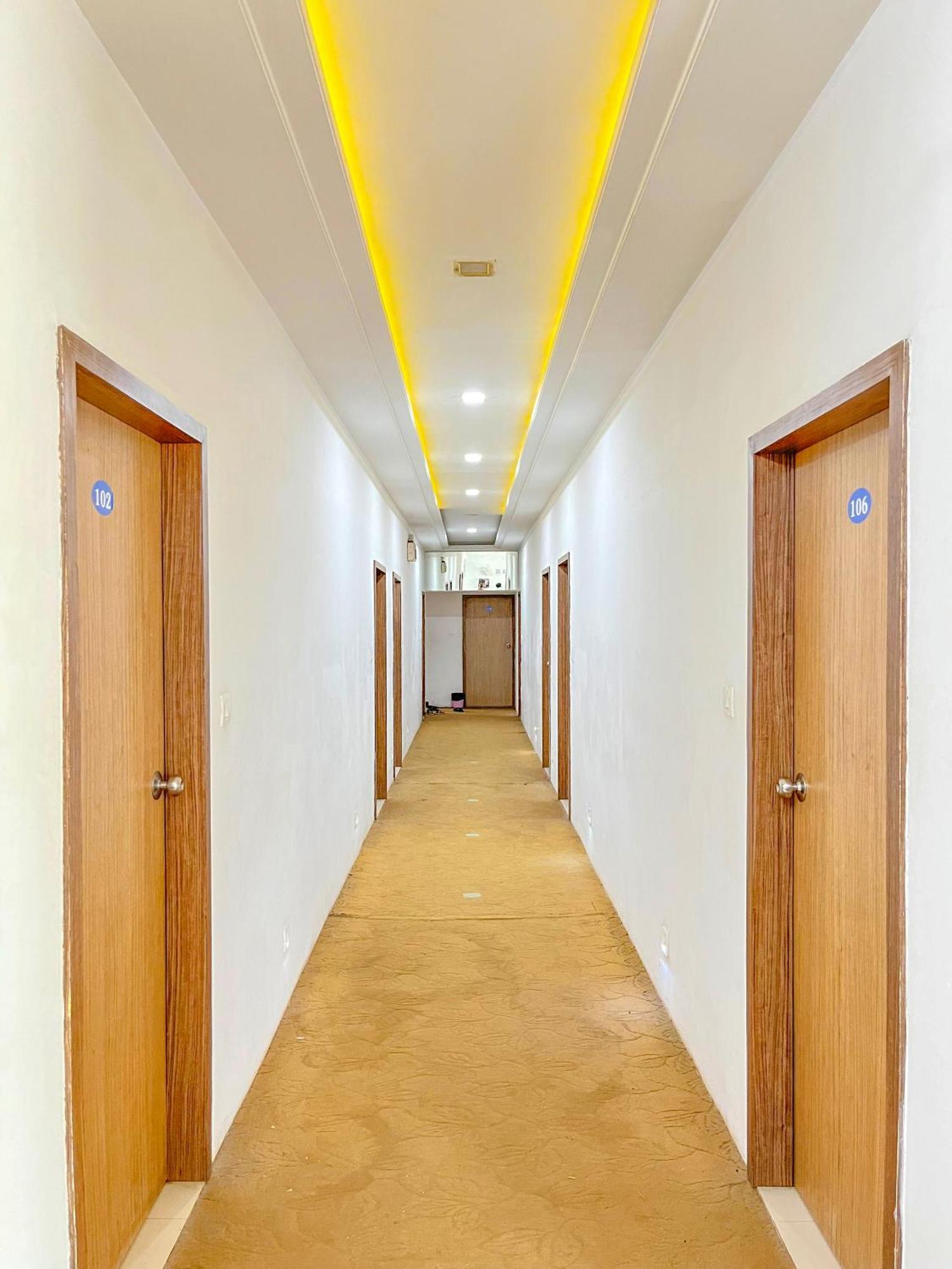 Stay Guru Usha Residency Bhuj Zewnętrze zdjęcie
