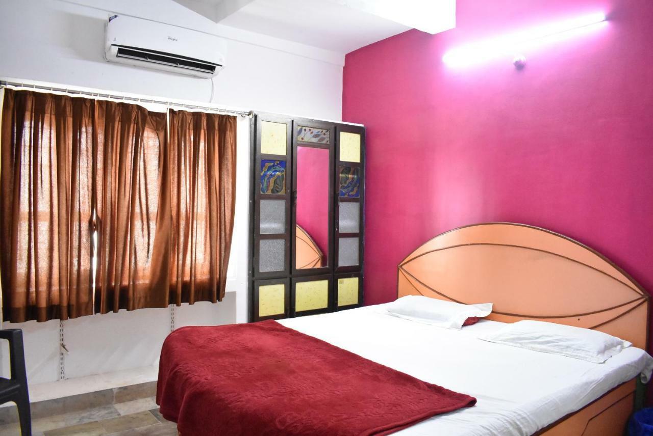 Stay Guru Usha Residency Bhuj Zewnętrze zdjęcie
