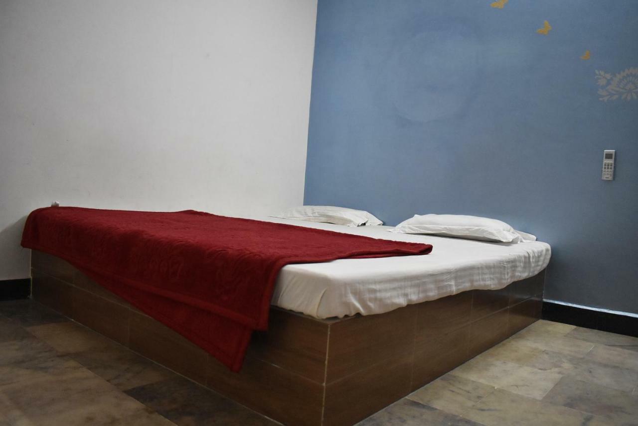 Stay Guru Usha Residency Bhuj Zewnętrze zdjęcie